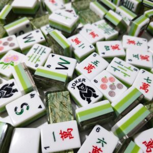 Bamboo Vein Jade Marble Mahjong Tiles — 160 Engraved American Set