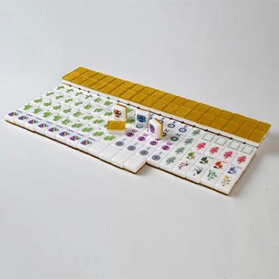 Gilded Sparkle Acrylic Mahjong Tiles – 160-Piece Set - Image 5