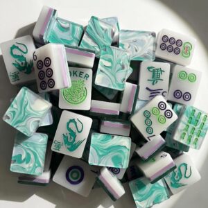 Jade Green Marble Lucite Mahjong Set — 160 Translucent Swirl Tiles